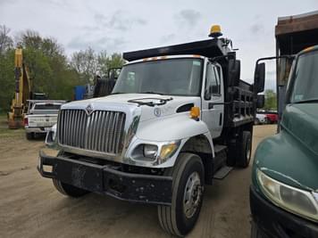 Main image International 7300