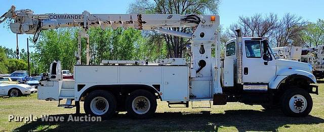 Image of International 7400 equipment image 3