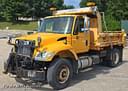 2005 International 7400 Image
