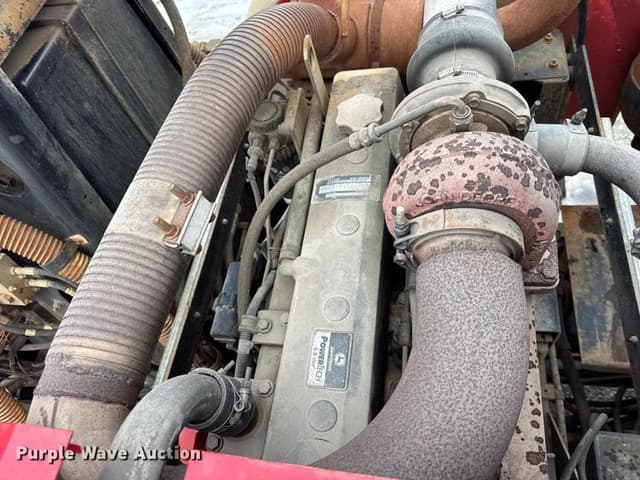 Image of International 7400 equipment image 1