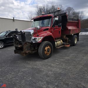 2005 International 7500 Image