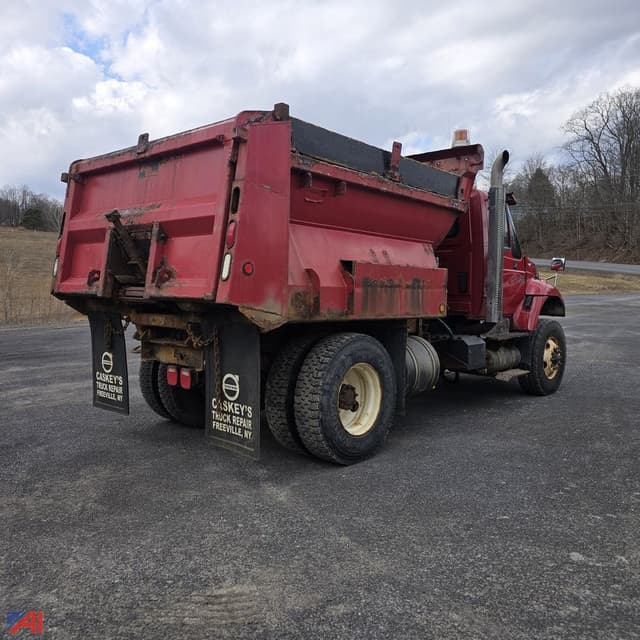 Image of International 7500 equipment image 3