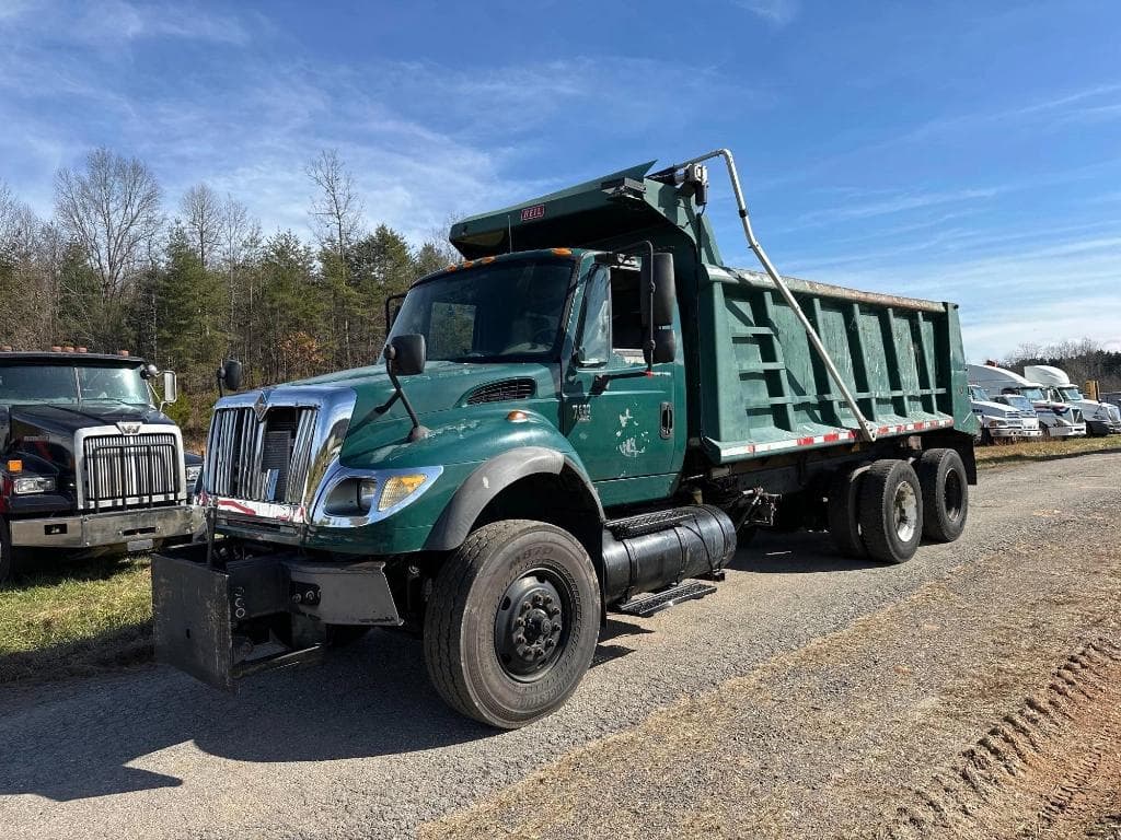 Image of International 7600 Primary image