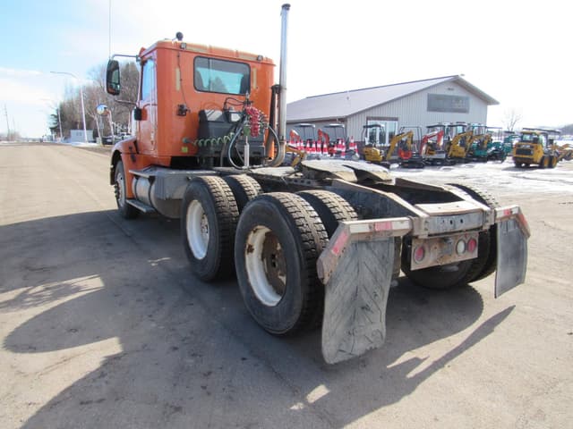 Image of International 9200i equipment image 2