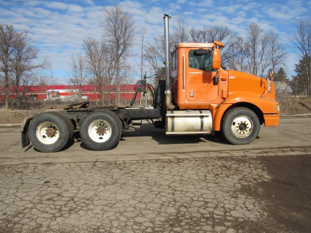 Image of International 9200i equipment image 4