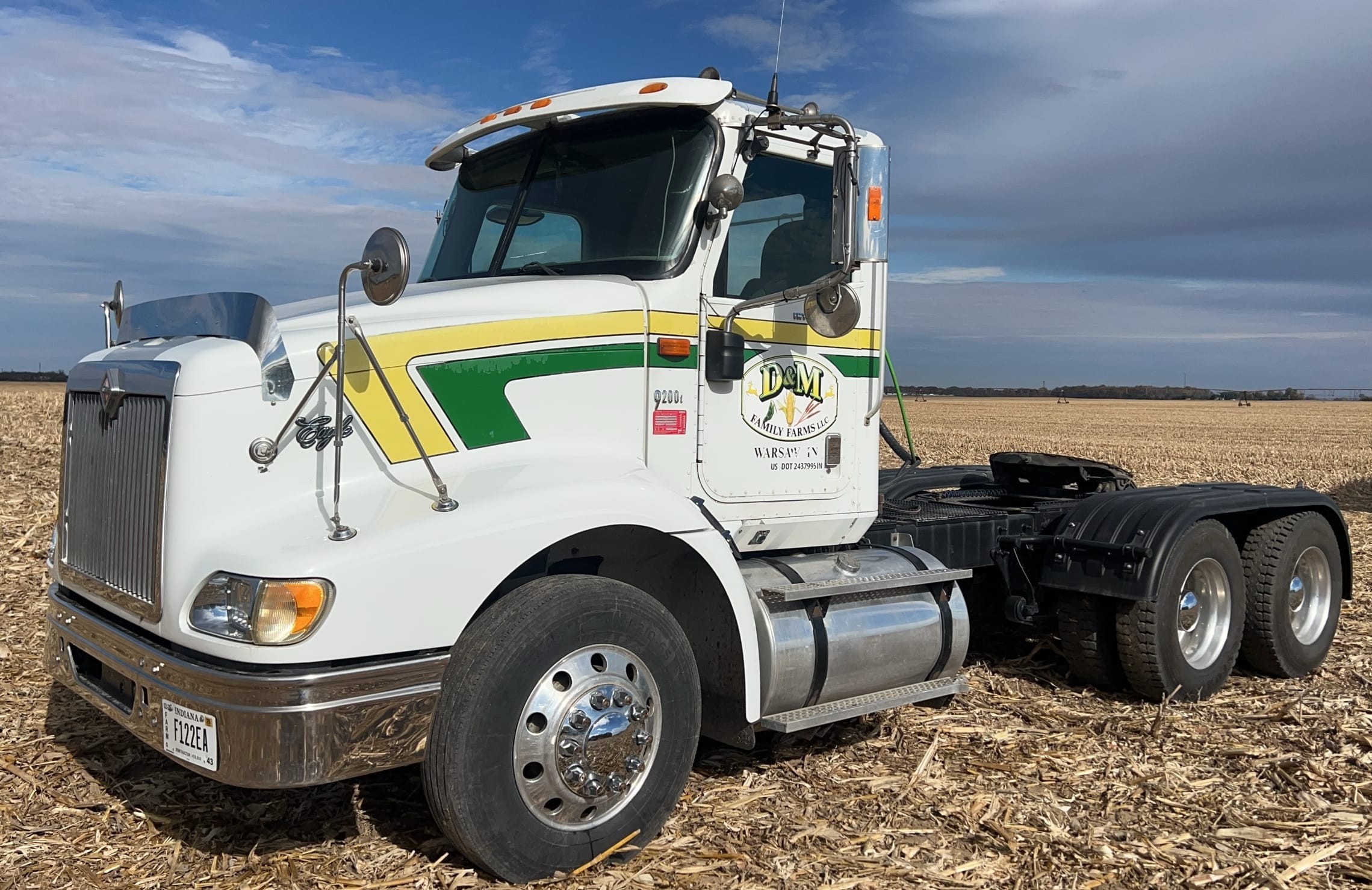 2005 International 9200i Equipment Image0