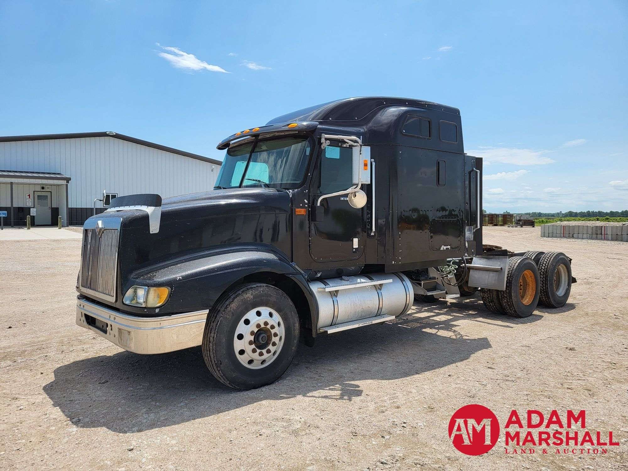 2005 International 9400i Equipment Image0