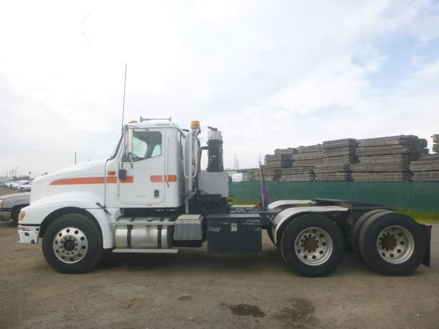 Image of International 9400i equipment image 4