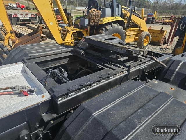 Image of International 9400i equipment image 2