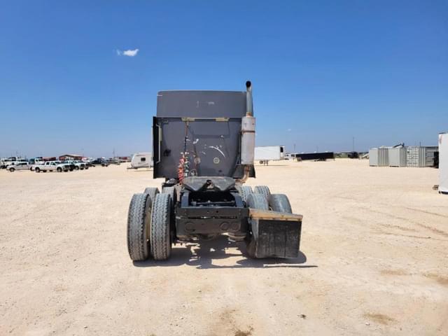 Image of International 9400i equipment image 3
