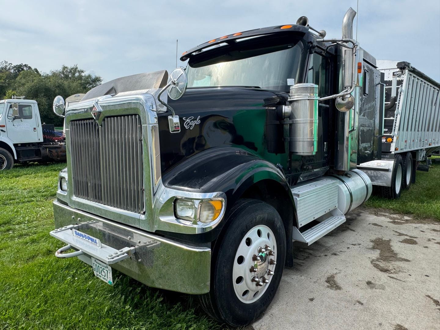 2005 International 9900I Equipment Image0