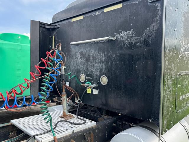 Image of International 9900I equipment image 3