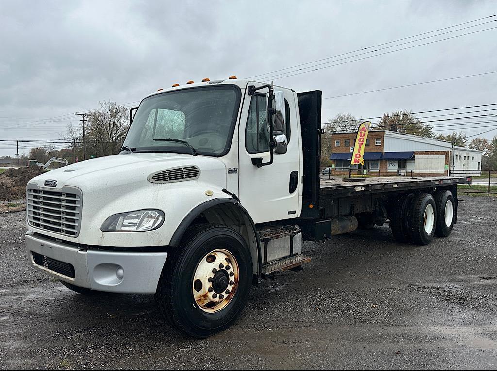 Image of Freightliner M2 106 Primary image