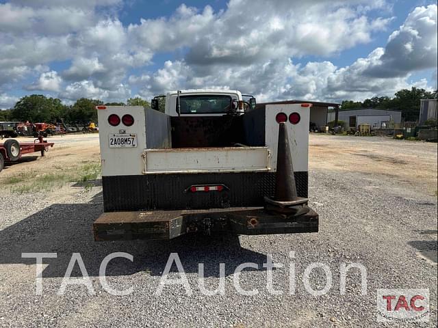 Image of International Durastar 4300 equipment image 3