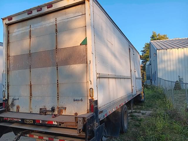 Image of International Durastar 4300 equipment image 3