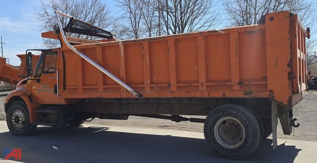 Image of International Durastar 4300 equipment image 1