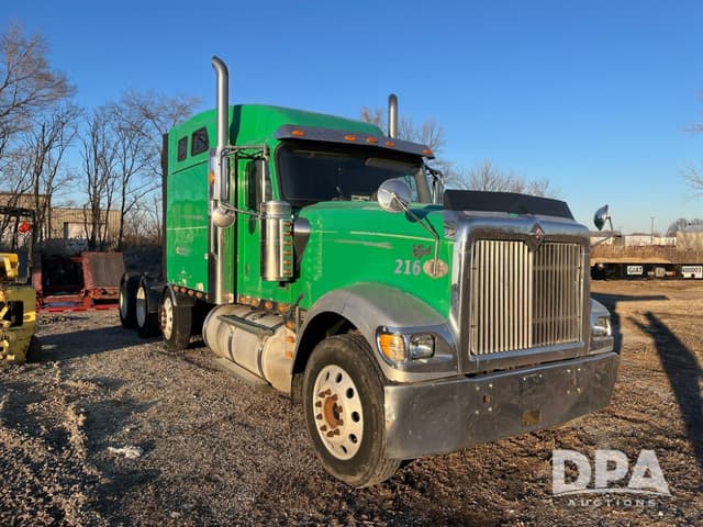 Image of International 9900IX equipment image 2