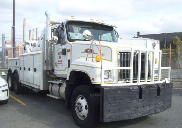 Image of International Paystar 5500i equipment image 4