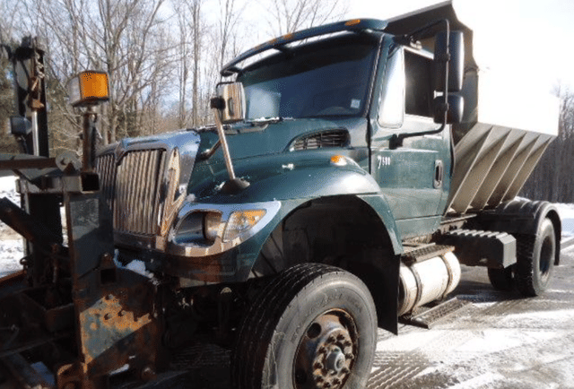 Image of International WorkStar 7600 equipment image 2