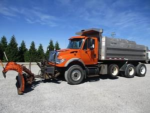 2005 International WorkStar 7600 Image