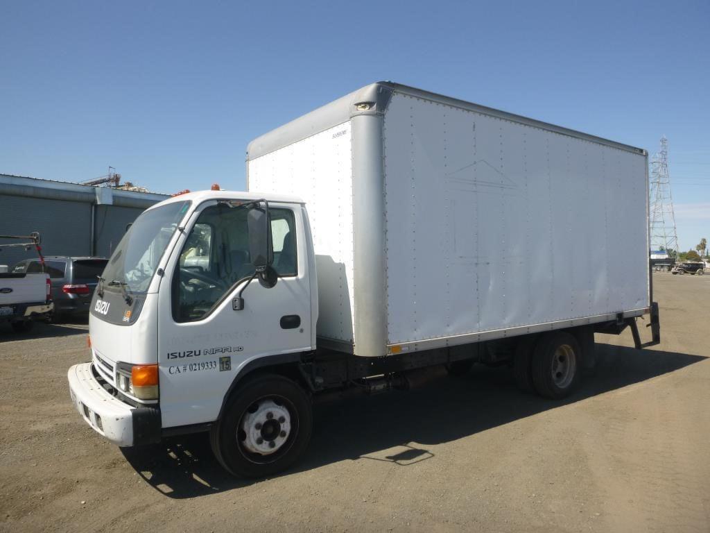 Image of Isuzu NPR Primary image