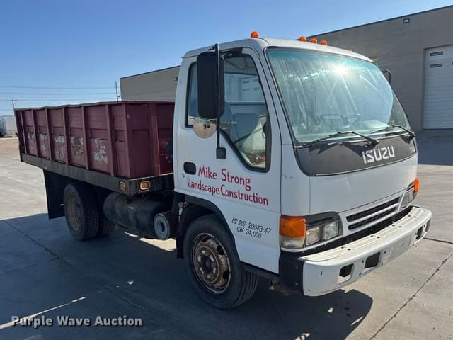 Image of Isuzu NPR equipment image 2
