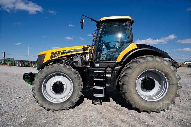 Image of JCB Fastrac 8250 equipment image 2