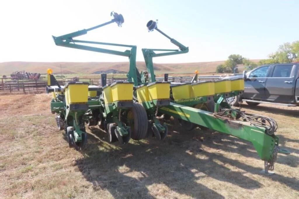 Main image John Deere 1760