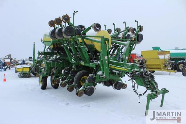 Image of John Deere 1790 equipment image 1