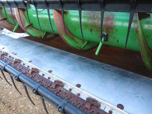 Image of John Deere 625F equipment image 3