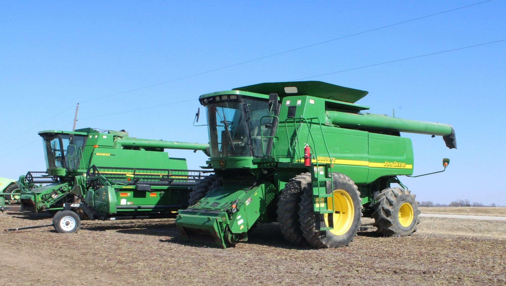 2005 John Deere 9860 STS Equipment Image0