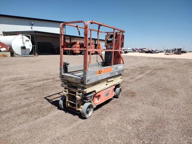 Image of JLG 1930ES equipment image 4