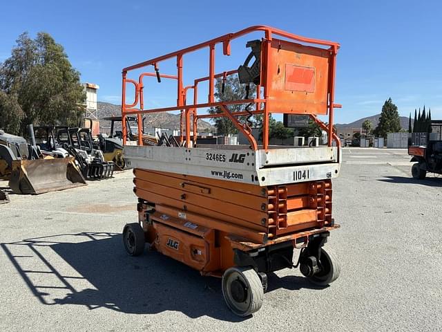Image of JLG 3246ES equipment image 1