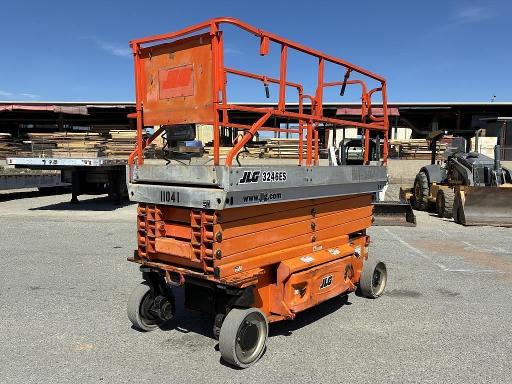 Image of JLG 3246ES Primary image