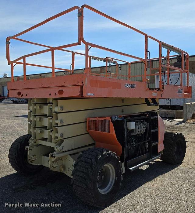 Image of JLG 4394RT equipment image 4