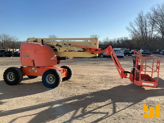 Image of JLG 450AJ equipment image 3