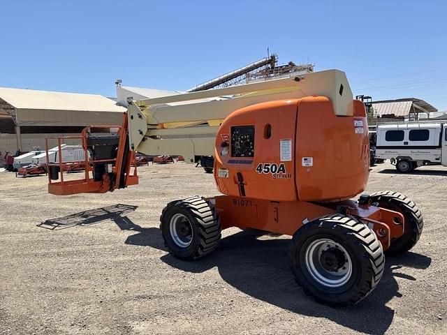 Image of JLG 450AJ equipment image 3