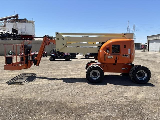 Image of JLG 450AJ equipment image 4