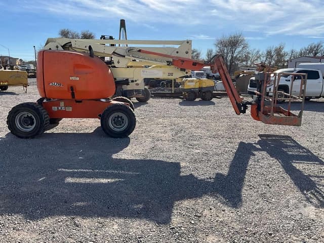Image of JLG 450AJ equipment image 3