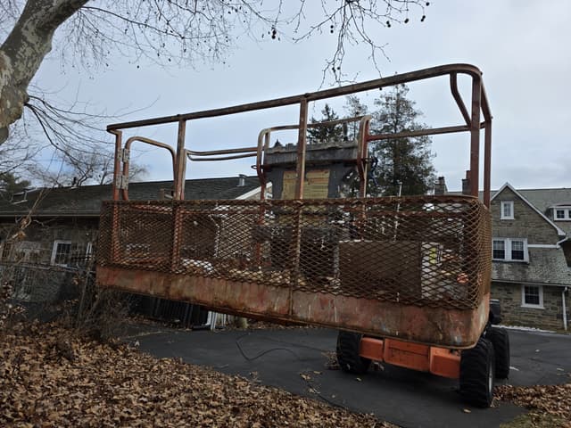 Image of JLG 600S equipment image 2