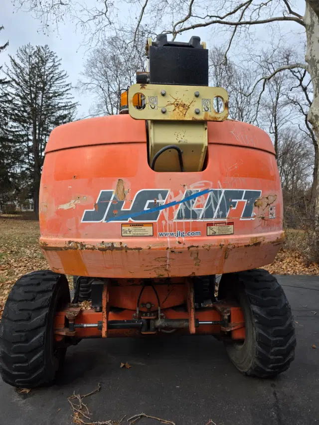 Image of JLG 600S equipment image 3
