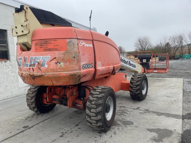 Image of JLG 600S equipment image 3