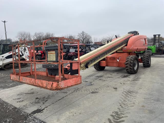 Image of JLG 600S equipment image 1