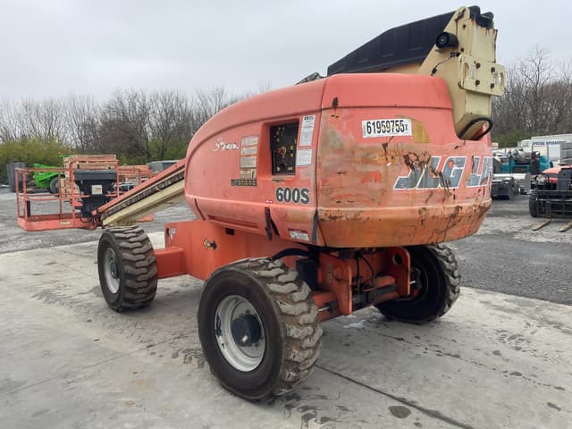 Image of JLG 600S equipment image 2