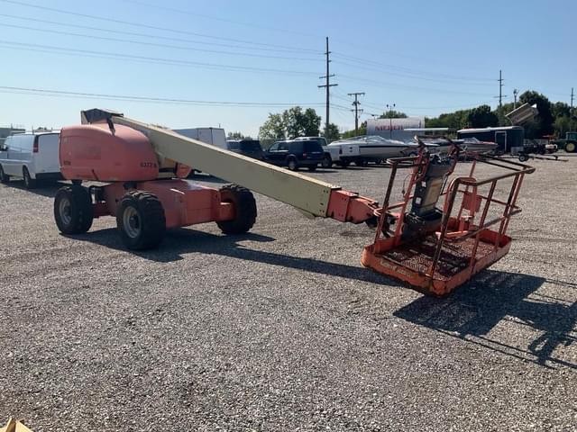 Image of JLG 600S equipment image 2