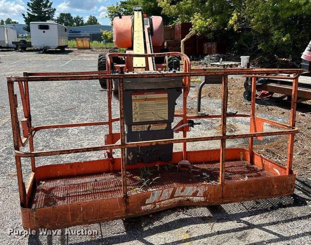 Image of JLG 600S equipment image 1