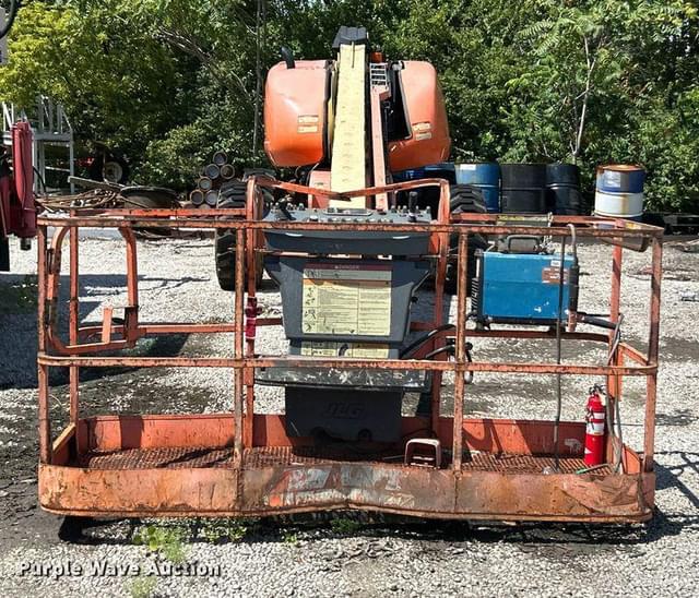 Image of JLG 600S equipment image 1