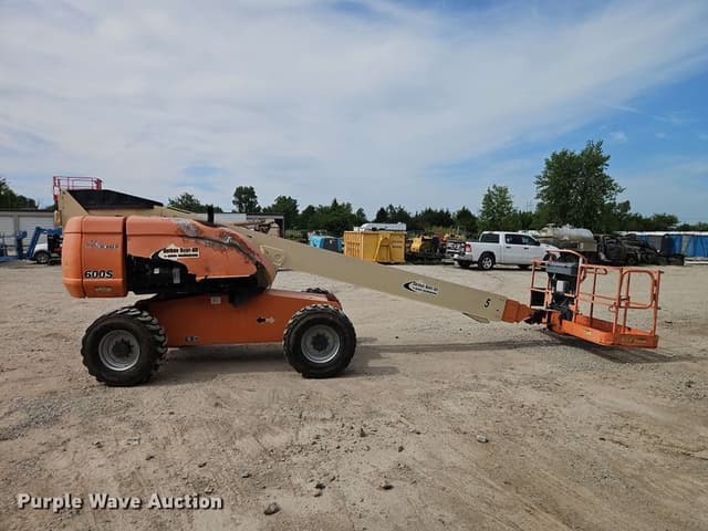 Image of JLG 600S equipment image 3