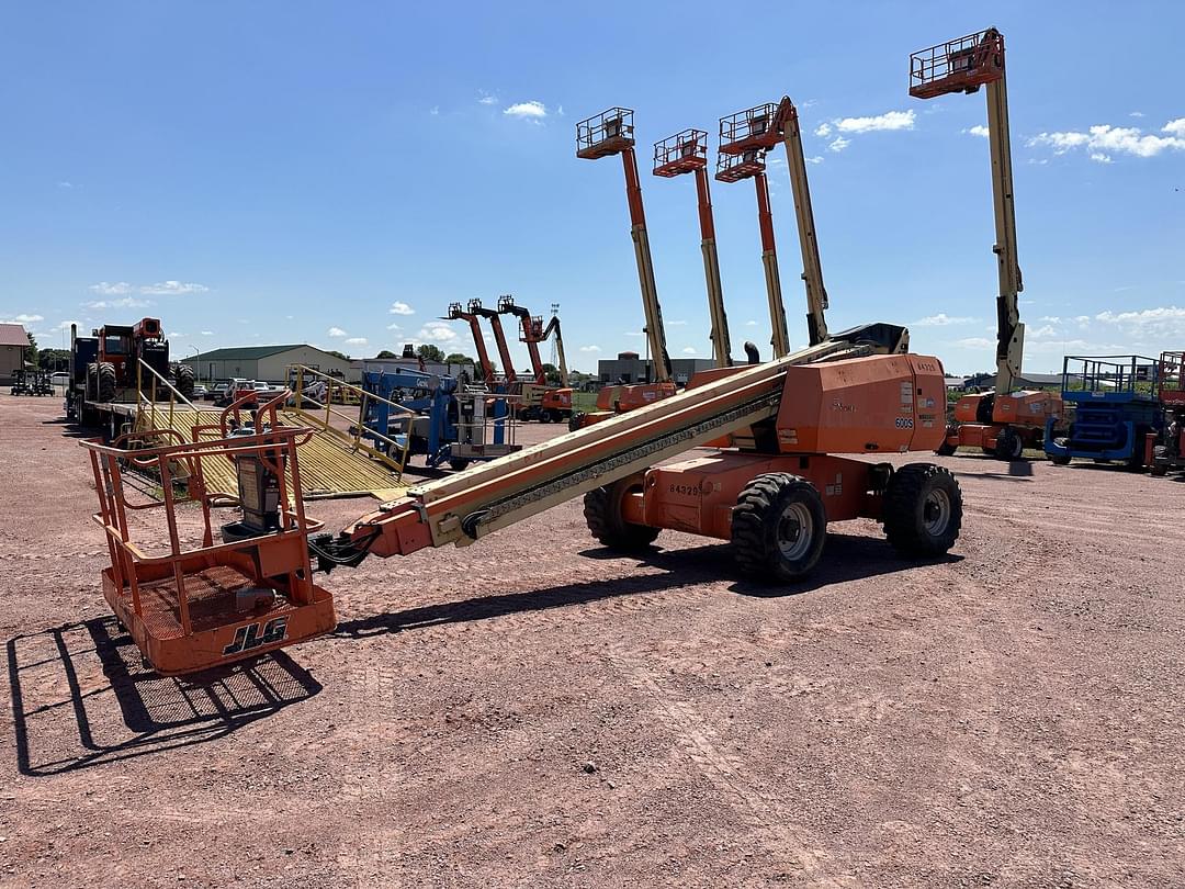 Image of JLG 600S Primary image