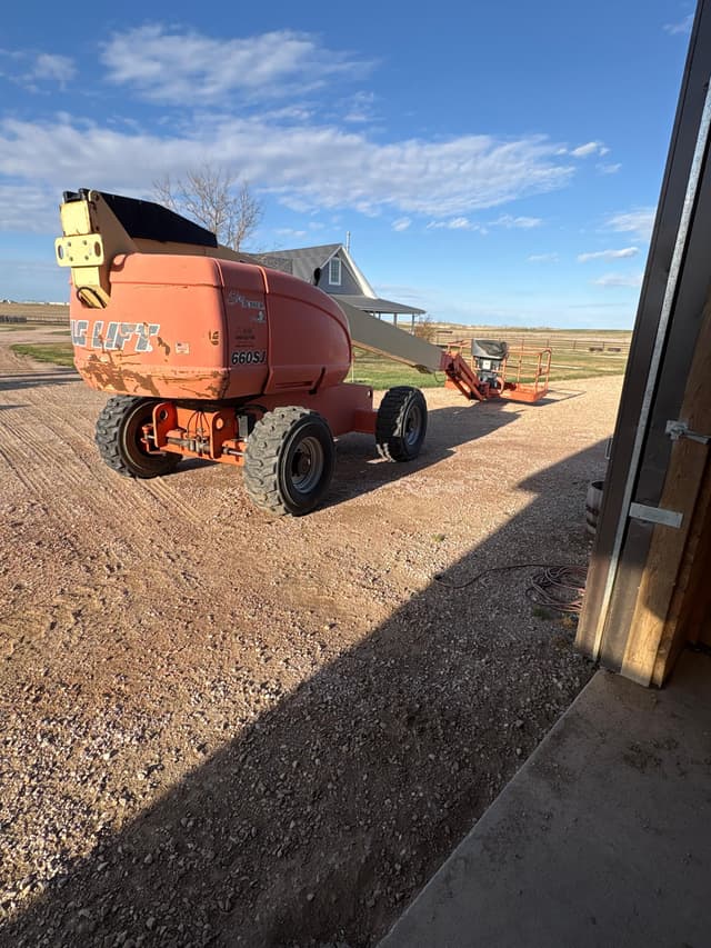 Image of JLG 660SJ equipment image 3